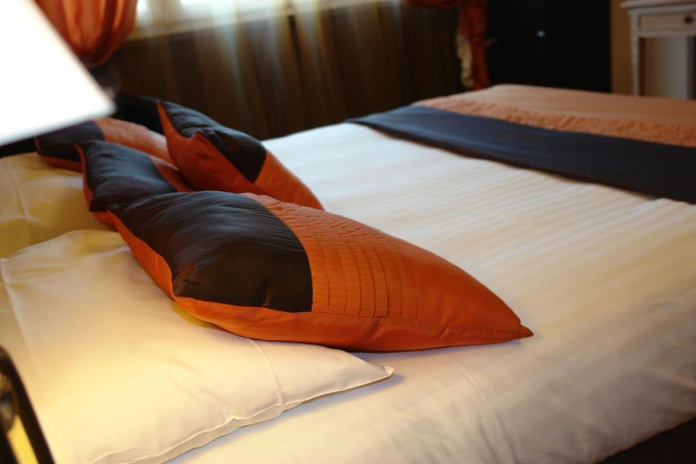 Bhoma Bourges - Hotel & Restaurant Ngoại thất bức ảnh